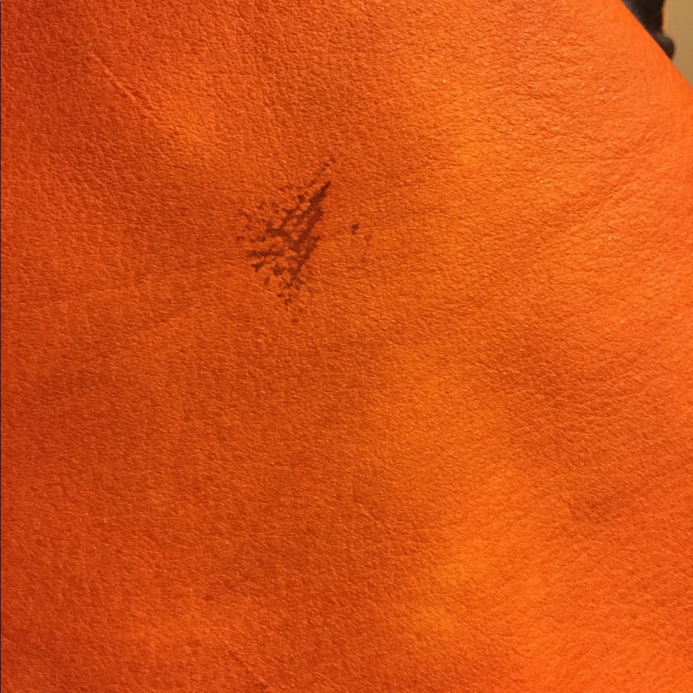 Dimoni Leather Satchel - Picture 9 of 9